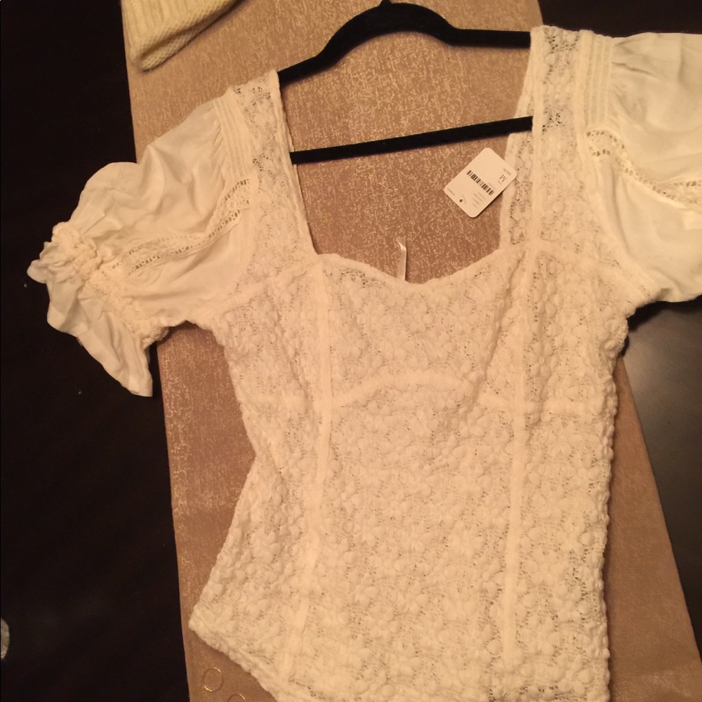 Free People cream lace top 🥰🔥🥰 - Picture 4 of 5